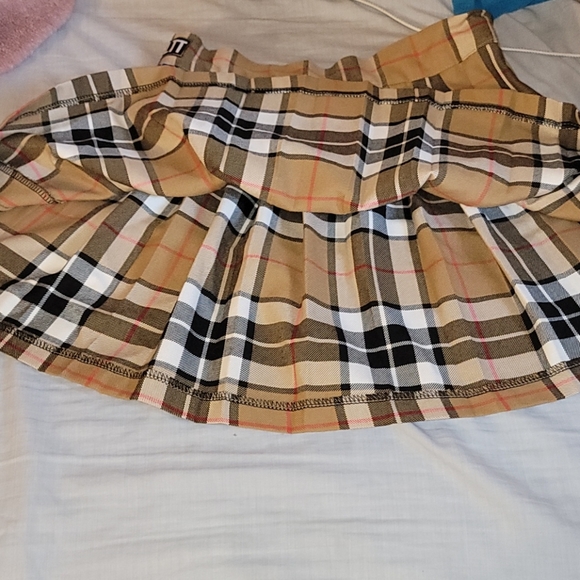 Skirt - Picture 4 of 4